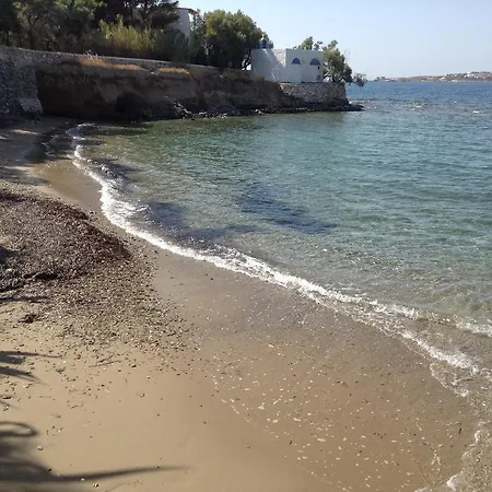 Nikoletta Parikia (Paros)