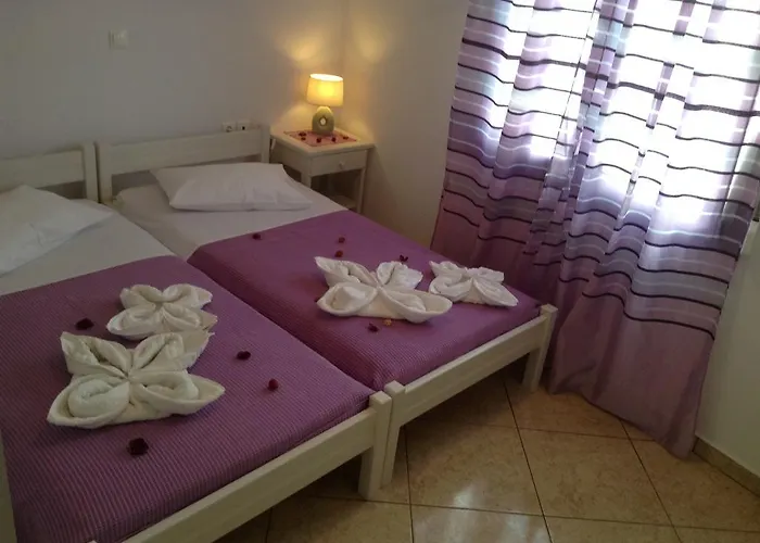 Guest house Nikoletta 3*