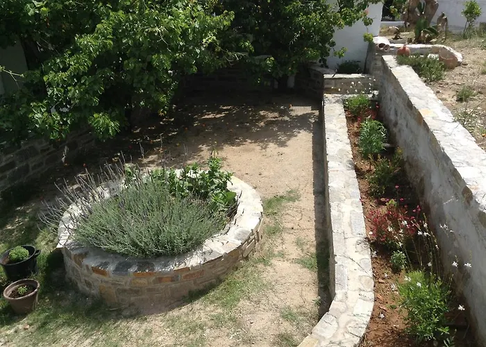 Guest house Nikoletta 3*