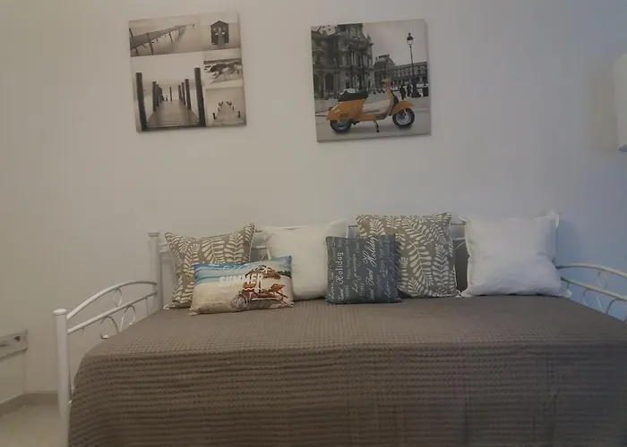 Nikoletta Guest house 3*