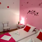 Πανσιόν Nikoletta Πάρος