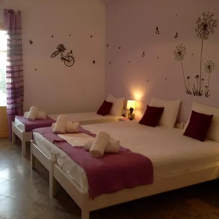 Pensión Nikoletta Páros